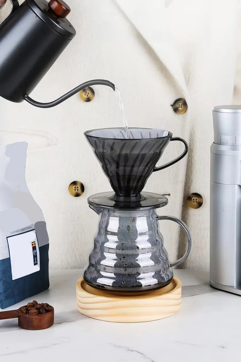 Coffee Filters V Shape Plastic Coffee Dripper Pour Over Drip Coffee Funnel Brewing Coffee Filter Cup Cone Shape V01 02